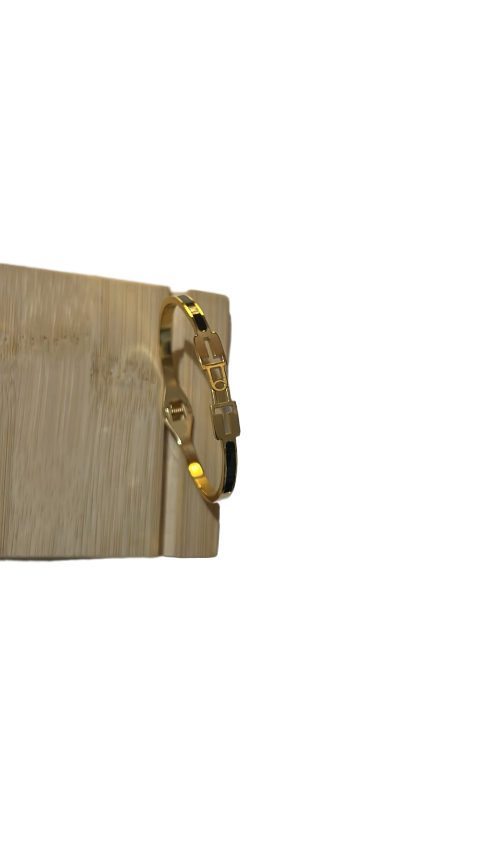 Queen's Aura Geometric Gold Bangle Bracelet