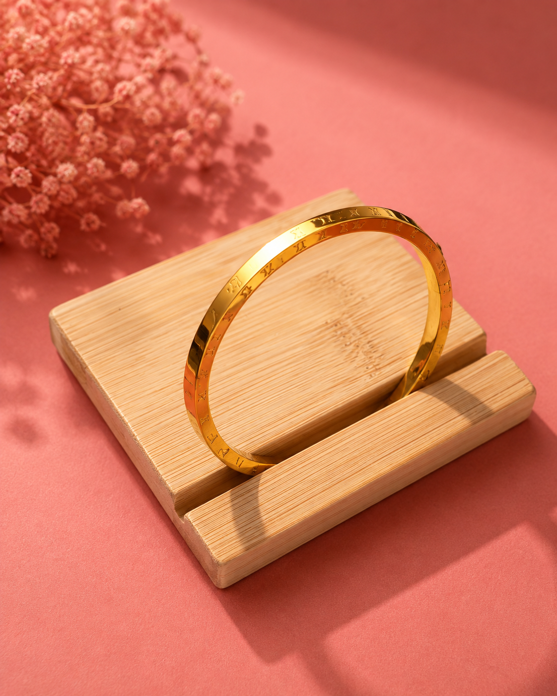 Roman Numeral Gold Classic Bangle Bracelet