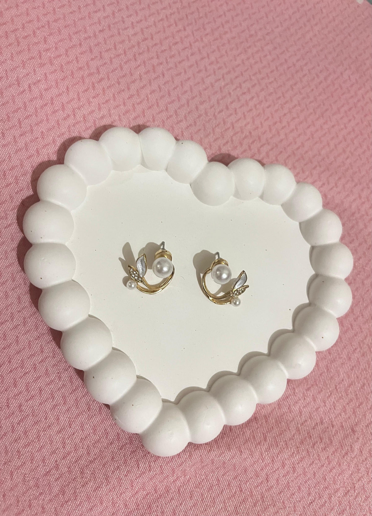 Luna Pearl Leaf Hoop Earrings
