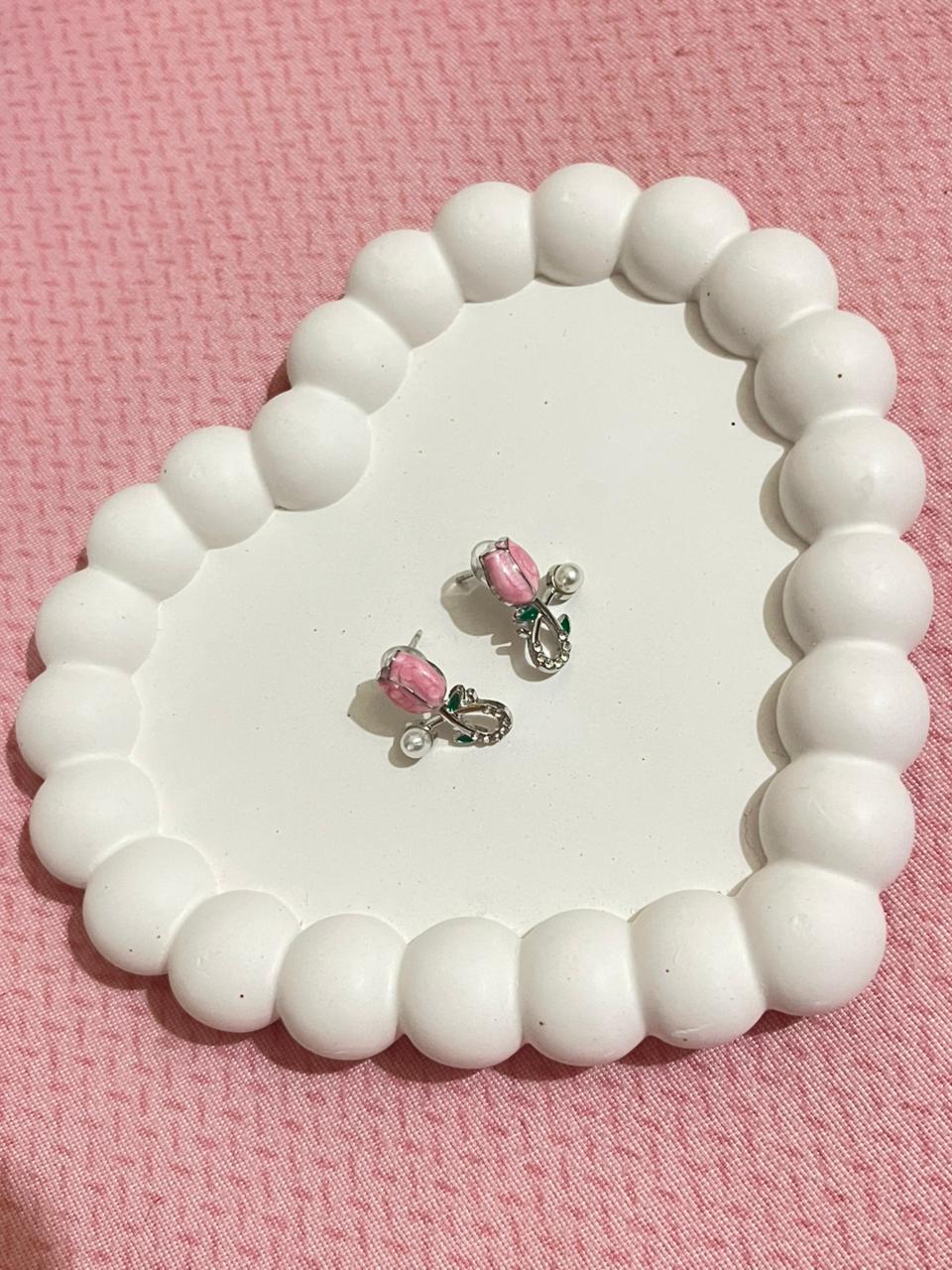 Blush Tulip Pearl Stud Earrings